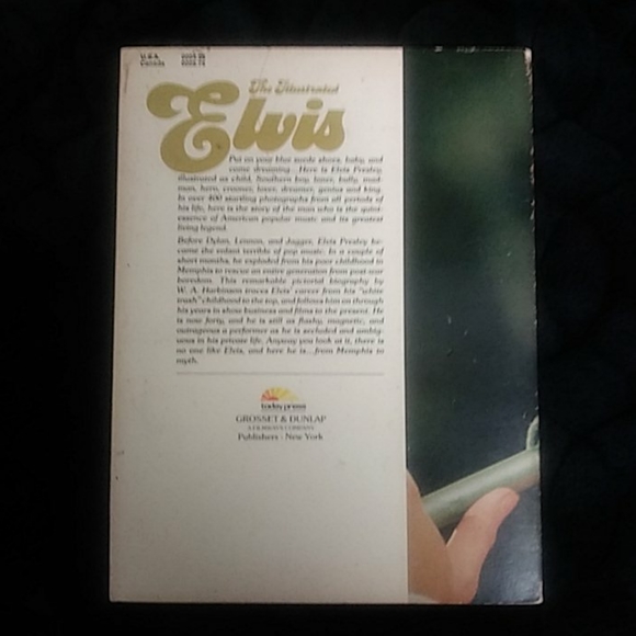 The Illustrated Elvis by W.A. Harbinson Magazine - Picture 2 of 16
